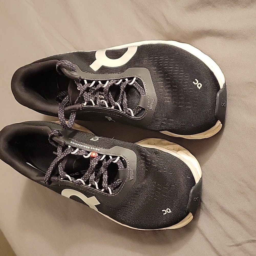 On Running Women's Cloud Monster 2 Black Running Shoes